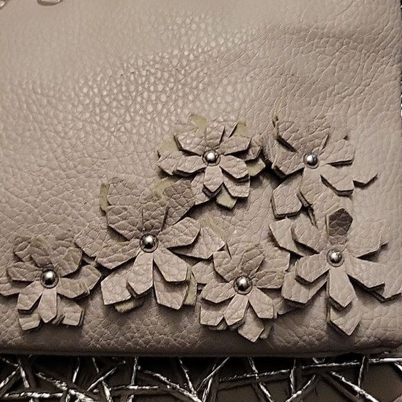 Jessica Simpson Bags | Jessica Simpson wristlet clutch bag floral gray leather - Picture 4 of 12
